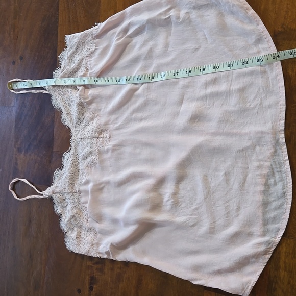 Abercrombie & Fitch Pale Pink Lace Cami Size Medium - Picture 6 of 7